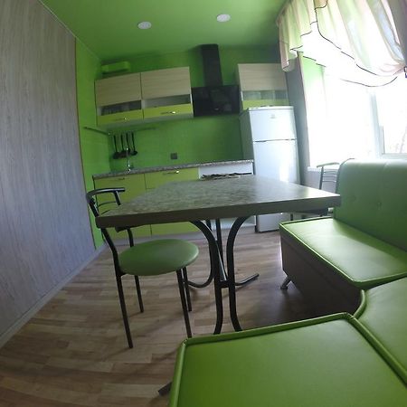 Appartamento Apartmens On Khabarovskaya Kryvyj Rih Esterno foto